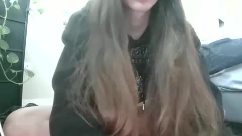 Snapshot of cluv777 chatting on January 2026 05:18:01 PM cluv777 online show from January 2026 05:18:01 PM