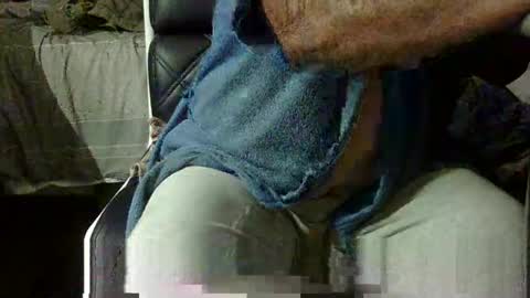 Snapshot of coaste1 chatting on February 2025 01:53:01 AM Coaste online show from February 2025 01:53:01 AM