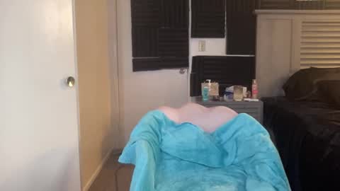 Snapshot of cocanutt_ chatting on January 2026 07:43:02 AM CocaNutt online show from January 2026 07:43:02 AM