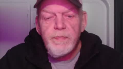 Snapshot of cockreadynow4u chatting on December 2024 07:35:02 AM cockreadynow4u online show from December 2024 07:35:02 AM