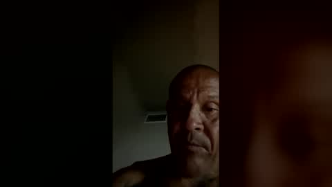 Snapshot of cockspitting chatting on April 2026 03:09:01 PM cockspitting online show from April 2026 03:09:01 PM