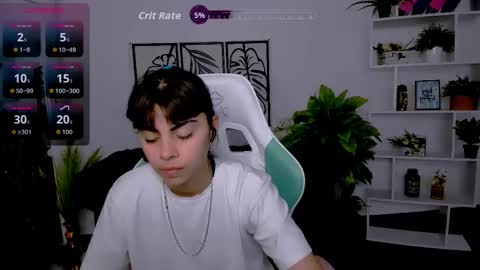 Olivia online show from October 2025 06:19:01 AM