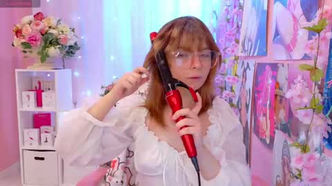 Mia online show from May 2026 02:49:02 PM