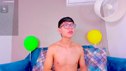 Snapshot of codytwink_ chatting on January 2025 01:52:02 PM Cody online show from January 2025 01:52:02 PM