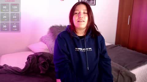 Phia And Luna online show from October 2025 05:20:02 AM