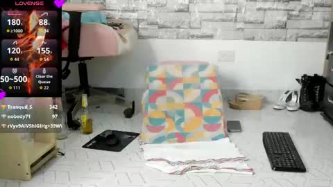 laurita online show from June 2026 03:25:01 AM