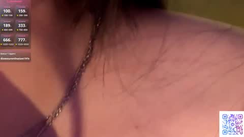 Snapshot of coffee_wihtout_milk chatting on March 2026 10:31:02 PM Yumi online show from March 2026 10:31:02 PM