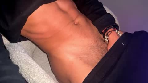 coitzzz online show from October 2025 03:40:02 AM