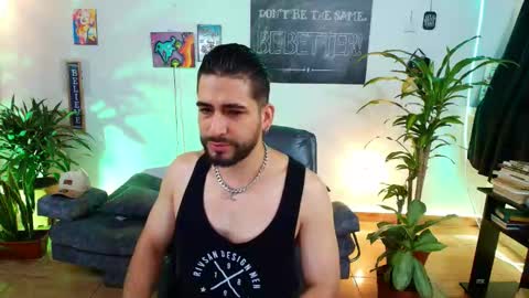 colin_stone online show from December 2025 02:47:01 PM