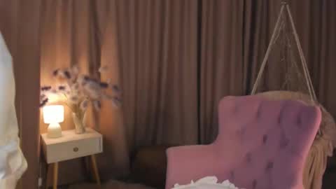 Snapshot of colleen_blake chatting on September 2025 03:36:01 PM Collen Mon Tue Wed Thu Fri GMT 3 0300am - 0900am online show from September 2025 03:36:01 PM