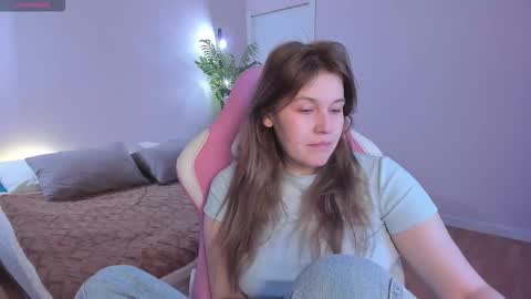 Snapshot of colleen_blake chatting on November 2025 05:03:01 PM Collen Mon Tue Wed Thu Fri GMT 3 0300am - 0900am online show from November 2025 05:03:01 PM