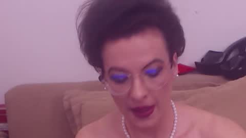 Maddison online show from May 2026 01:55:01 AM