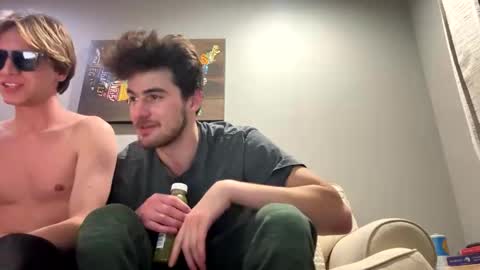 Snapshot of college_packing_8 chatting on December 2025 11:10:02 PM college_packing_8 online show from December 2025 11:10:02 PM