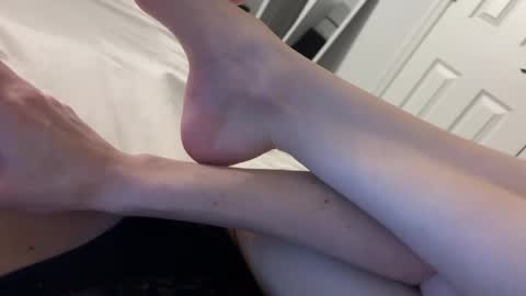 Snapshot of college_slut__ chatting on December 2024 06:43:02 AM Allie online show from December 2024 06:43:02 AM