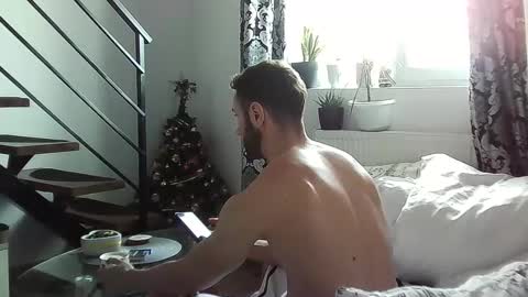 Snapshot of collegegymbro chatting on January 2025 12:02:02 PM collegegymbro online show from January 2025 12:02:02 PM