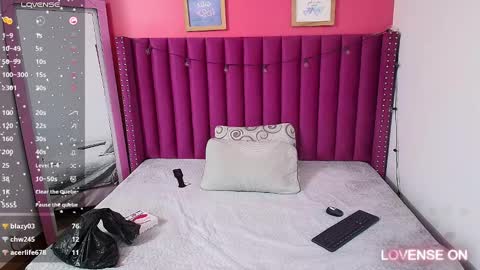 Snapshot of collegepawglovedaddy chatting on January 2025 07:23:02 PM MEGAN online show from January 2025 07:23:02 PM