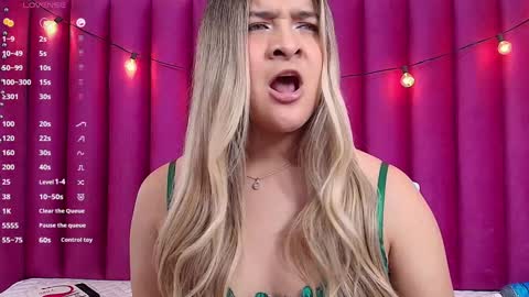 Snapshot of collegepawglovedaddy chatting on January 2025 10:59:01 PM MEGAN online show from January 2025 10:59:01 PM