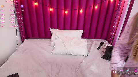 Snapshot of collegepawglovedaddy chatting on January 2025 11:15:02 PM MEGAN online show from January 2025 11:15:02 PM