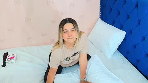 Snapshot of collegepawglovedaddy chatting on January 2025 08:32:02 PM MEGAN online show from January 2025 08:32:02 PM