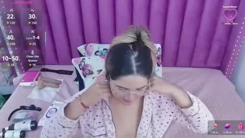 Snapshot of collegepawglovedaddy chatting on November 2025 08:21:01 PM MEGAN online show from November 2025 08:21:01 PM