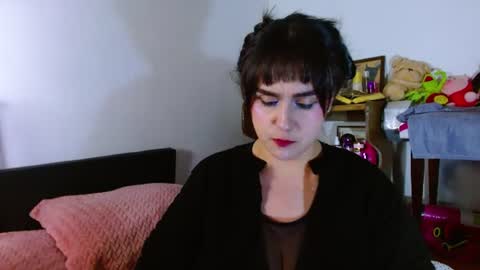 Collette online show from June 2026 05:05:02 AM