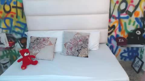 Snapshot of collins_aria chatting on November 2025 12:38:02 PM valentina online show from November 2025 12:38:02 PM