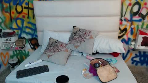 Snapshot of collins_aria chatting on November 2025 12:39:02 PM valentina online show from November 2025 12:39:02 PM