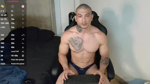 colombianmuscle8 online show from May 2026 04:15:02 PM