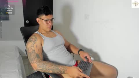 coltonmassif_ online show from October 2025 03:47:01 AM