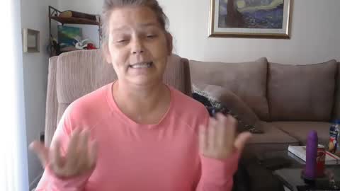 Snapshot of comebackpussy chatting on December 2024 05:00:01 PM comeback pussy online show from December 2024 05:00:01 PM