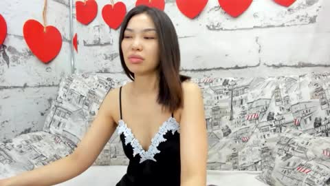 Snapshot of comely_camillla chatting on March 2026 01:54:01 AM Camilla online show from March 2026 01:54:01 AM