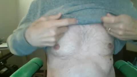 Snapshot of comeonmymouth chatting on February 2026 02:37:02 PM comeonmymouth online show from February 2026 02:37:02 PM