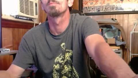 Snapshot of comic_king27 chatting on November 2025 08:32:01 PM Nelson or ComicKing and sometime Peachy143 online show from November 2025 08:32:01 PM