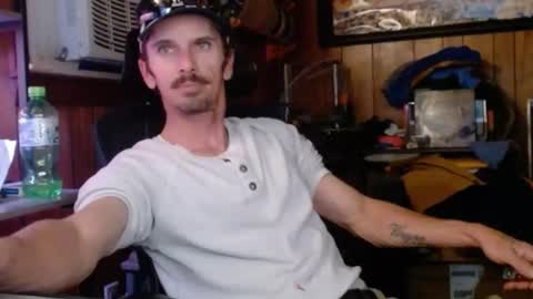 Snapshot of comic_king27 chatting on December 2025 12:04:01 AM Nelson or ComicKing and sometime Peachy143 online show from December 2025 12:04:01 AM