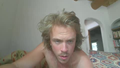 Snapshot of confessionsofalonelylover chatting on September 2025 10:43:01 PM dreamy eyed lover online show from September 2025 10:43:01 PM