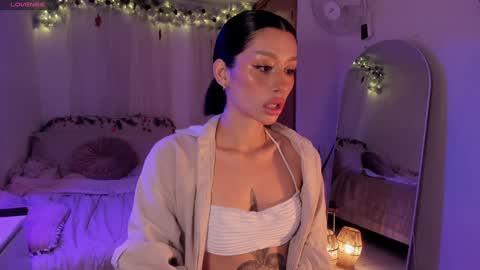 Snapshot of connie_deep chatting on December 2024 01:07:02 PM connie online show from December 2024 01:07:02 PM