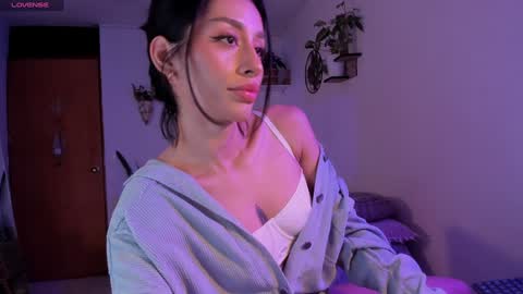 Snapshot of connie_deep chatting on January 2025 10:32:02 AM connie online show from January 2025 10:32:02 AM