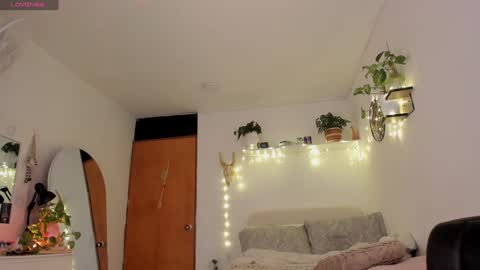 Snapshot of connie_deep chatting on January 2025 01:49:02 PM connie online show from January 2025 01:49:02 PM