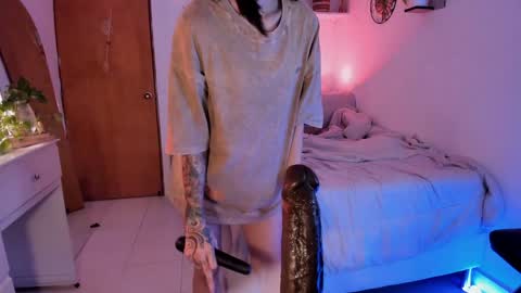 Snapshot of connie_deep chatting on January 2025 01:22:02 PM connie online show from January 2025 01:22:02 PM