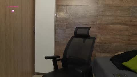 Snapshot of connor_h1 chatting on March 2026 04:05:02 AM connor_h1 online show from March 2026 04:05:02 AM