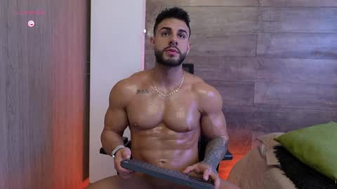 connor_h1 online show from May 2026 09:43:01 PM
