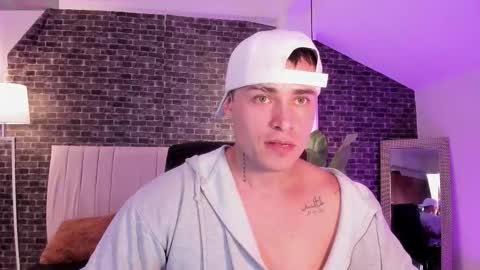 Connor Smith online show from February 2026 08:02:01 PM