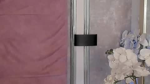 Conny online show from November 2025 01:33:02 PM