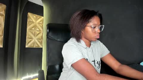 Nilo Solem online show from June 2026 08:46:01 PM