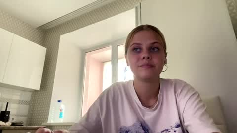 Viktorina online show from April 2026 02:12:01 PM