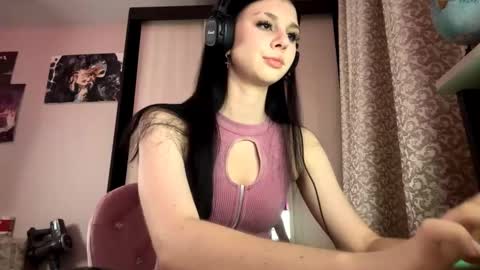 Snapshot of constancefeusier chatting on October 2025 08:48:02 PM Isabella online show from October 2025 08:48:02 PM