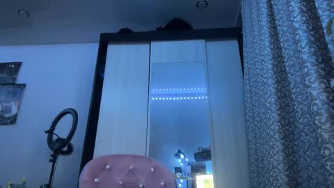 Snapshot of constancefeusier chatting on December 2025 11:20:01 PM Isabella online show from December 2025 11:20:01 PM