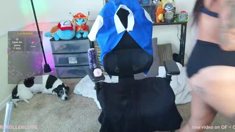 controllercutie online show from April 2026 08:57:02 PM