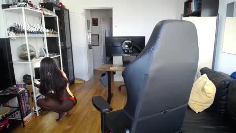 Snapshot of conymegan chatting on February 2025 08:30:02 AM Carola independent model online show from February 2025 08:30:02 AM