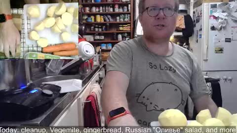 Snapshot of cookieliquor chatting on December 2024 01:18:01 PM Cookie - I do cooking streams occasionally. Next stream online show from December 2024 01:18:01 PM